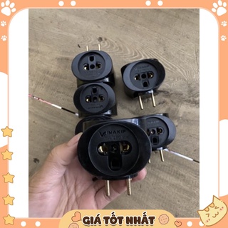 Phích cắm ba chạc màu đen đầu trâu Vinakip