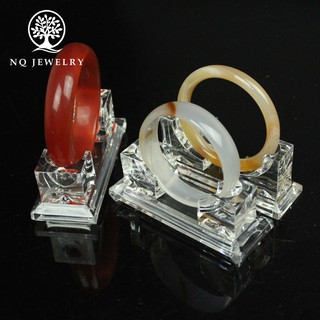 Đế trưng bày trong suốt - Kiểu sang chảnh - NQ Jewelry