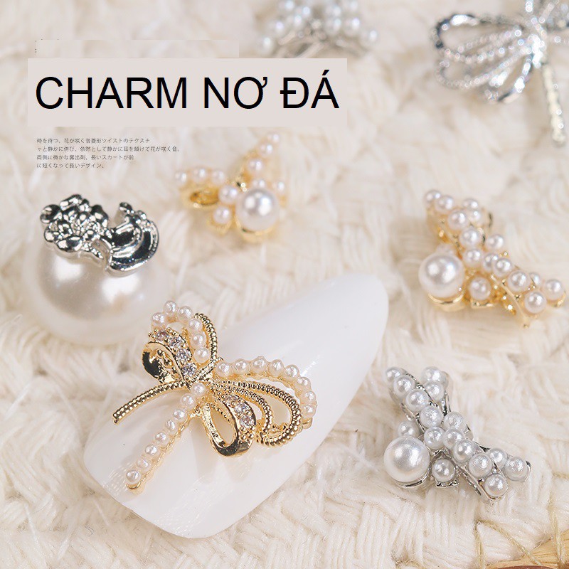 Charm nơ đá đính móng