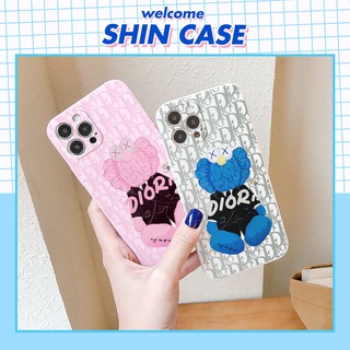 Ốp lưng iphone Dio-Kaws cạnh vuông 6/6plus/6s/6splus/7/7plus/8/8plus/x/xr/xs/11/12/13/pro/max/plus/promax