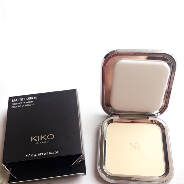 Phấn kiko trả khách