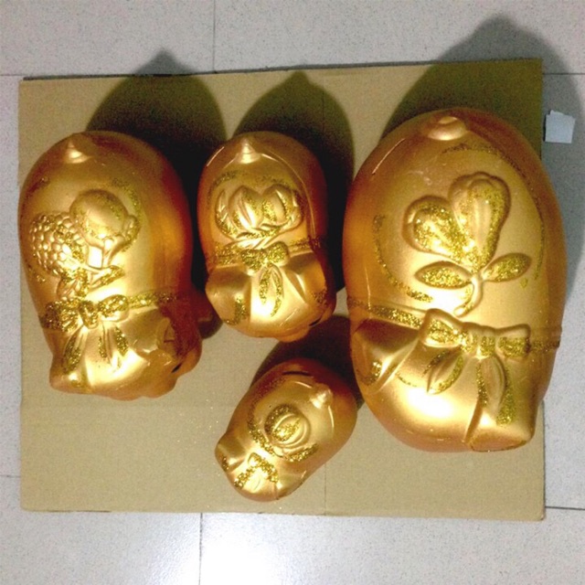 Heo đất nhũ vàng