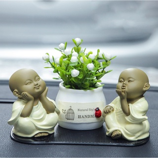 Tượng chú tiểu hồn nhiên dễ thương