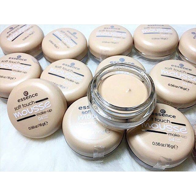 Phấn tươi Đức Essence Soft Touch Mousse Makeup