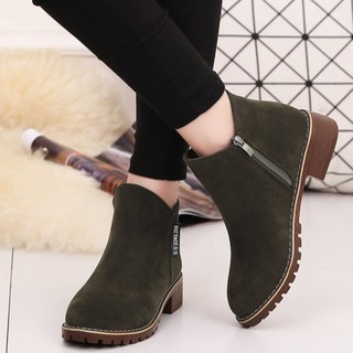 Giày boot nữ cổ ngắn đế trệt màu xanh rêu GBN19902