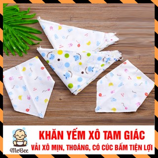 Khăn yếm xô tam giác có cúc bấm tiện lợi cho bé