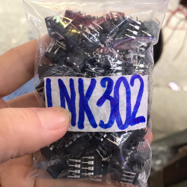2 con ic nguồn LNK302
