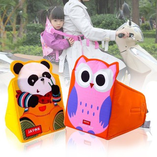 Đai đi xe máy hình gấu an toàn cho bé, chất liệu vải mịn mang lại cảm giác dễ chịu cho mẹ và bé