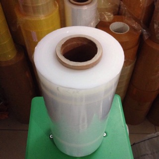 Hot màng PE 2.4kg lõi siêu mỏng