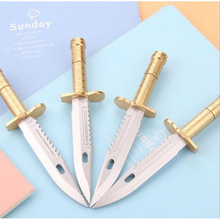 Combo 5 cây Viết mực nước mẫu đẹp. Mực màu đen. Giá 40k/5 cây. Hàng y hình nhe các bạn
