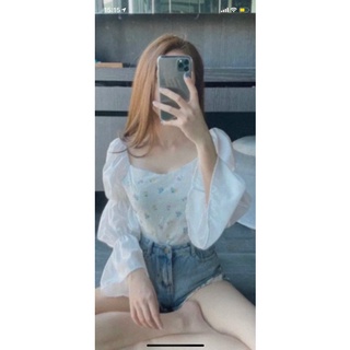 Áo Von Hàn Quốc Cổ Vuông Tay Dài Phối In Hoa Và Dâu Tay Xinh Xắn TTSLA0753