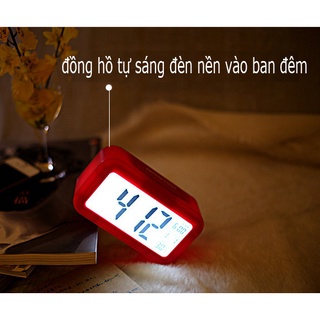 Đồng hồ báo thức thông minh LCD tự động sáng đèn nền khi trời tối