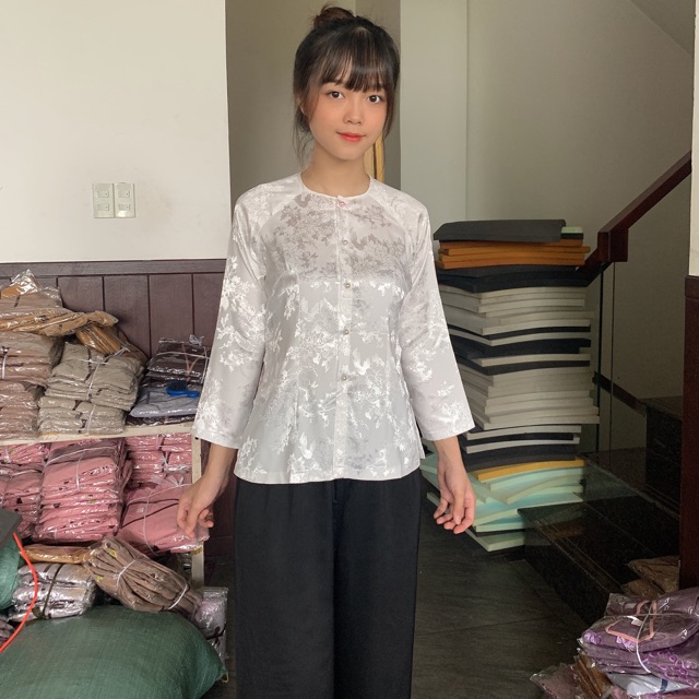 Áo bà ba lụa gấm kèm quần đen , thời trang nữ