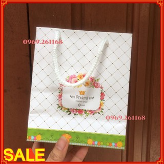 Túi giấy đựng quà nhỏ cỡ nhỏ - size 15.5x19.5x7cm