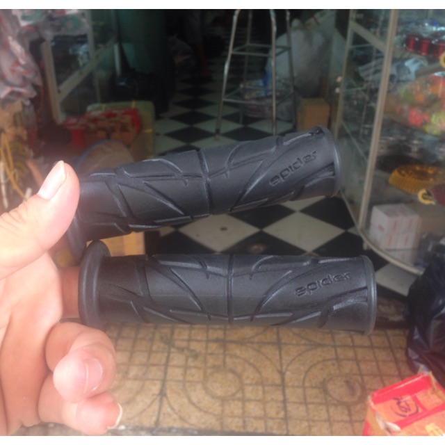 bao tay spider