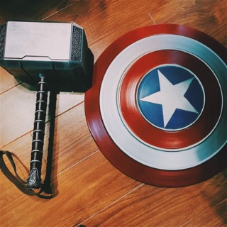 Khiên captain kim loại kích cỡ 47cm