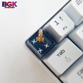 Keycap Lẻ hình tàu vũ trụ bay vào không gian OEM profile ( keycap resin độc lạ )( Keycap Artisan )