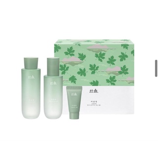 Set dưỡng da chiết xuất NGẢI CỨU Hanyul