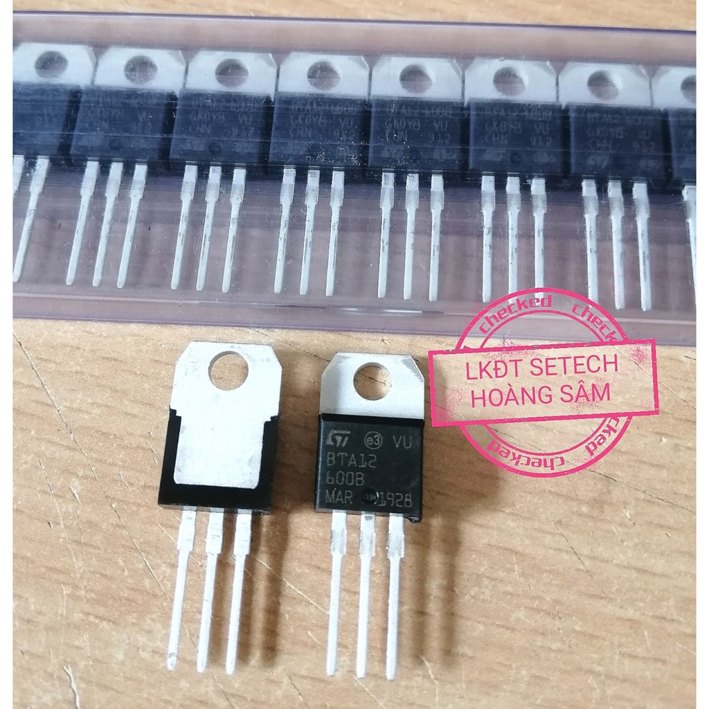 Triac BTA12-600B