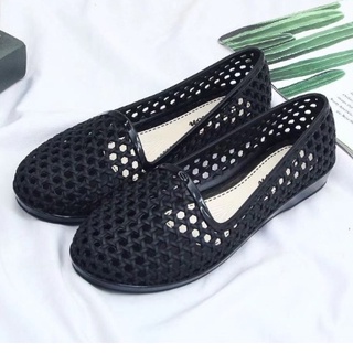 GIÀY NHỰA LỖ ĐI MƯA , ĐI BIỂN NỮ