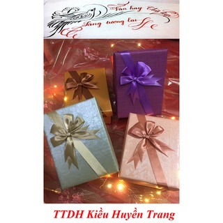 Hộp quà thắt nơ siêu xinh mừng 20 -10