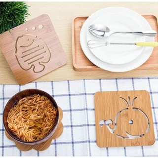 Tấm lót nồi cách nhiệt chống nóng để cốc chén xoong nồi (nhiều họa tiết giao ngẫu nhiên)