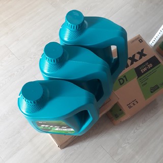 [1 THÙNG 3 CAN 5 Lít ] Dầu nhớt động cơ Diesel (xe chạy máy dầu ) gốc tổng hợp đặc biệt có tiêu chuẩn ACEA C3 Kixx D1 C3