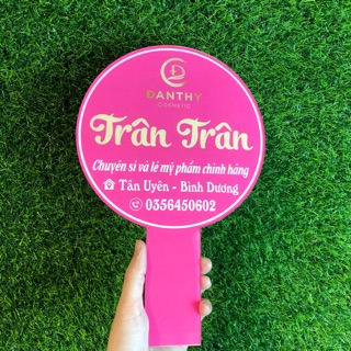 Bảng hiệu shop cầm tay siêu xinh
