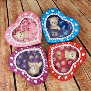 HỘP HOA SÁP TRÁI TIM 18 BÔNG KÈM GẤU