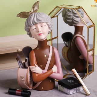 Mô hình trưng bày decor trang trí Tượng cô gái đeo túi xách decor trang trí phòng xinh, đáng yêu