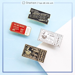Pin cài áo thẻ ticket to the moon - GC464
