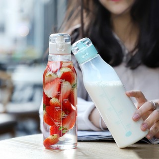 Bình nước thể thao dáng chai có vạch chia độ 520ml