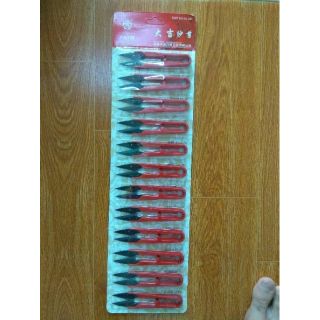 12 chiếc kéo bấm chỉ đẹp
