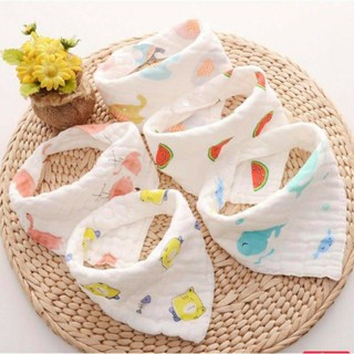 set 2 yếm tam giác organic nền trắng kiluta