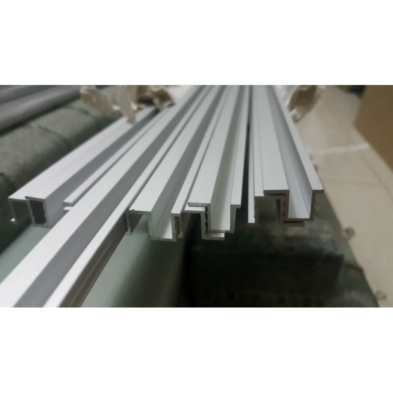 Ray lùa tủ quần áo-ray cánh lùa 2m loại dầy giá chp 4 cây 1m