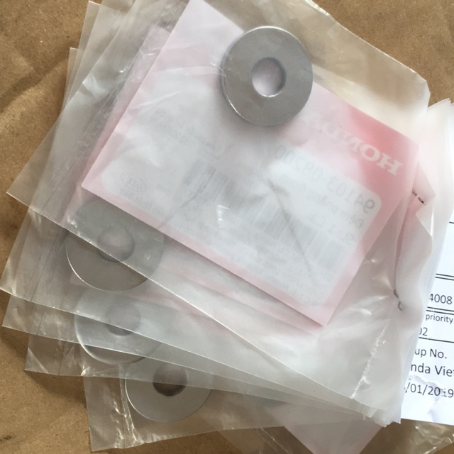 Long đền ốc cốp xe dream (xi mờ)