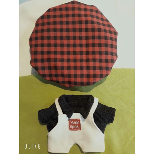 Outfit for doll