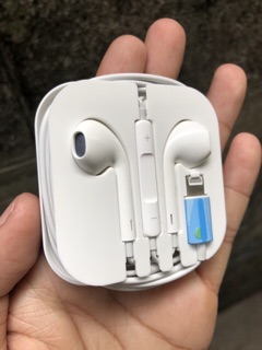Tai nghe có mic đàm thoại bật bluetooth