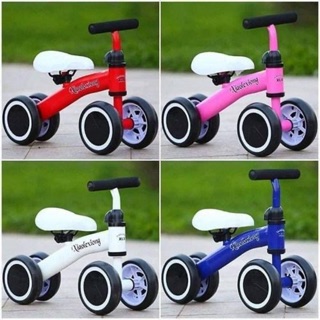 CÓ SẴN - xe chòi chân 4 bánh tự cân bằng cho bé.