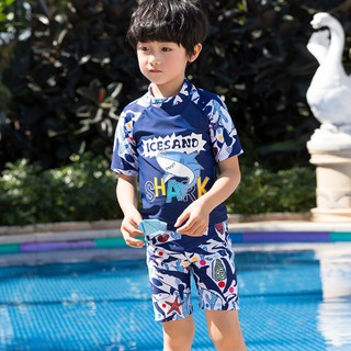 Bộ đồ bơi ngắn tay hoạ tiết cá mập kèm nón bơi - Đồ bơi bé trai DBBT90