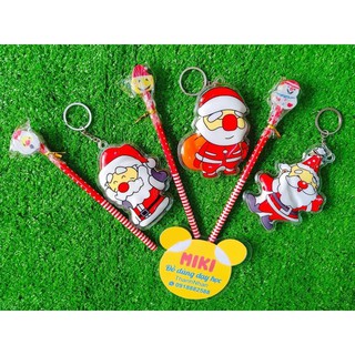 Set quà noel gồm 1 chì đầu gôm + 1 móc khóa 3d mẫu noel mix mẫu ngẫu nhiên