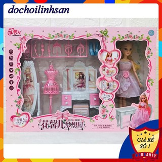 BÚP BÊ BARBIE VÀ PHÒNG TRANG PHỤC