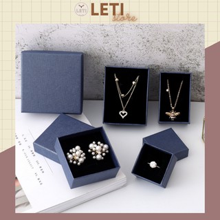 Hộp đựng trang sức màu hồ lam