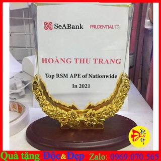 Pha lê, kỷ niệm chương vòng nguyệt quế (in theo yêu cầu)