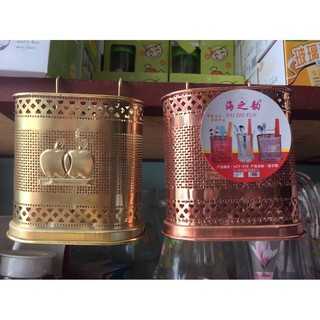 Ống cắm đũa bằng inox mạ sang trọng.