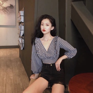 ÁO CROP CARO CỔ V VIỀN BÈO