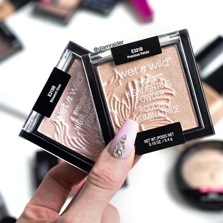 Phấn highlight Wet n Wild Megaglo