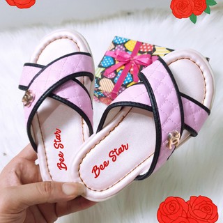 Dép trẻ em quai chéo Bé Gái 4 đến 8 tuổi Màu Hồng