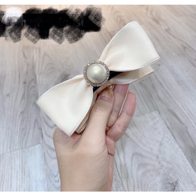 Kẹp tóc dọc tạo phồng tóc lụa mờ nhũ siêu đẹp