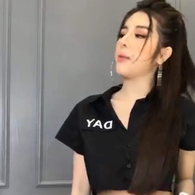 Áo sơ mi croptop